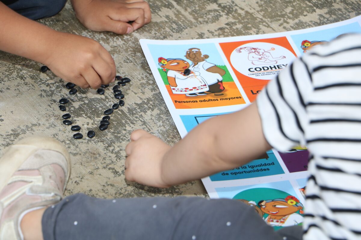 CODHEY invita a niñas y niños de primaria a escribir cuentos sobre derechos humanos y participar en su concurso literario infantil 2025.