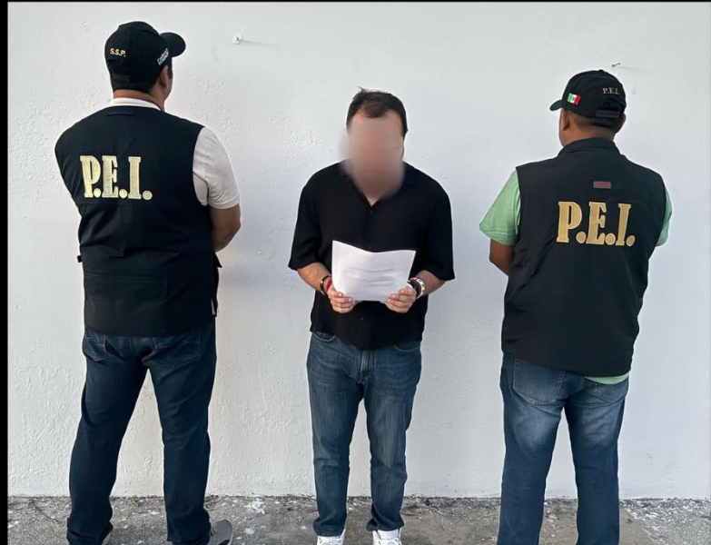 Autoridades de Yucatán y Campeche detienen a W. J. O. V. por peculado y uso indebido de facultades. La SSP y la FGE refuerzan la colaboración.