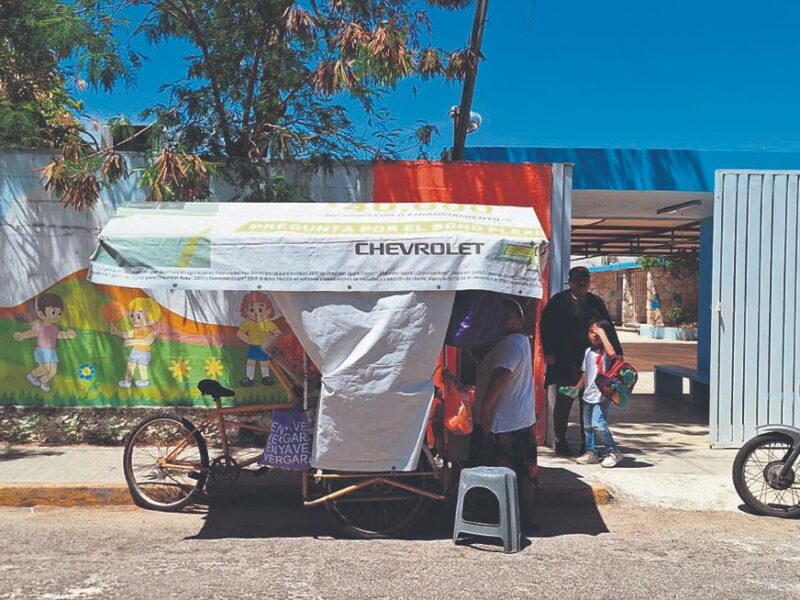 SEGEY y padres fomentan el consumo de alimentos saludables en escuelas para prevenir obesidad infantil y mejorar hábitos alimentarios.