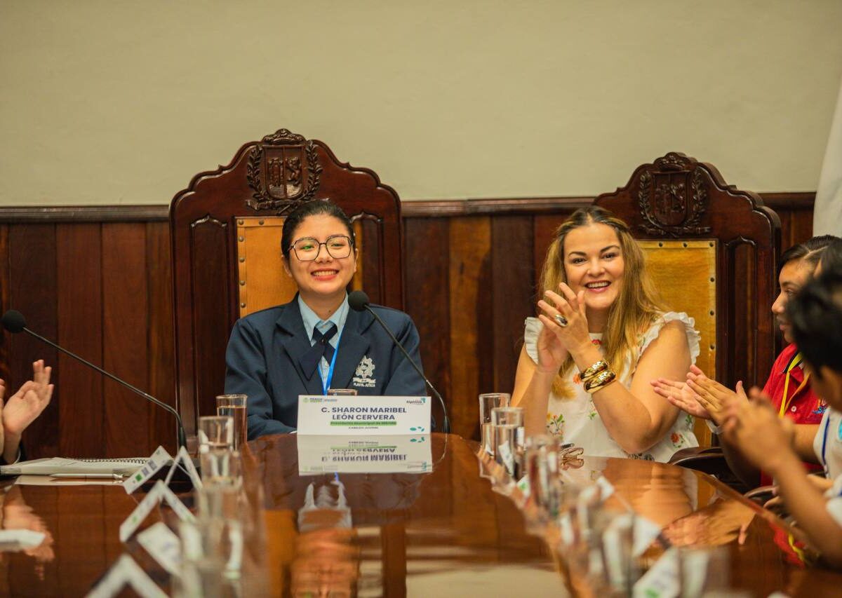 El Cabildo Juvenil de Mérida impulsa la participación de jóvenes en la toma de decisiones con proyectos sobre autoestima y violencia digital.
