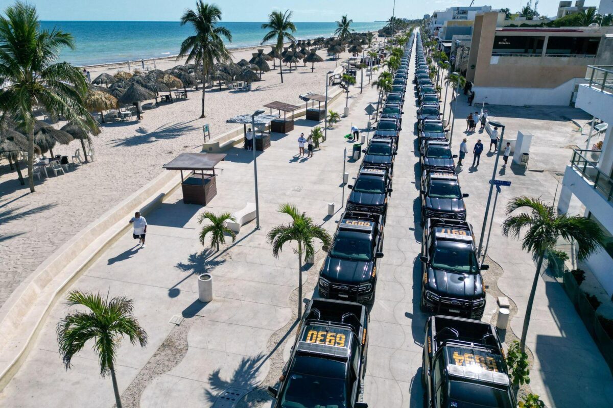 Yucatán refuerza seguridad para Semana Santa 2025 con nuevas unidades para la SSP, operativos en playas, carreteras y zonas turísticas.
