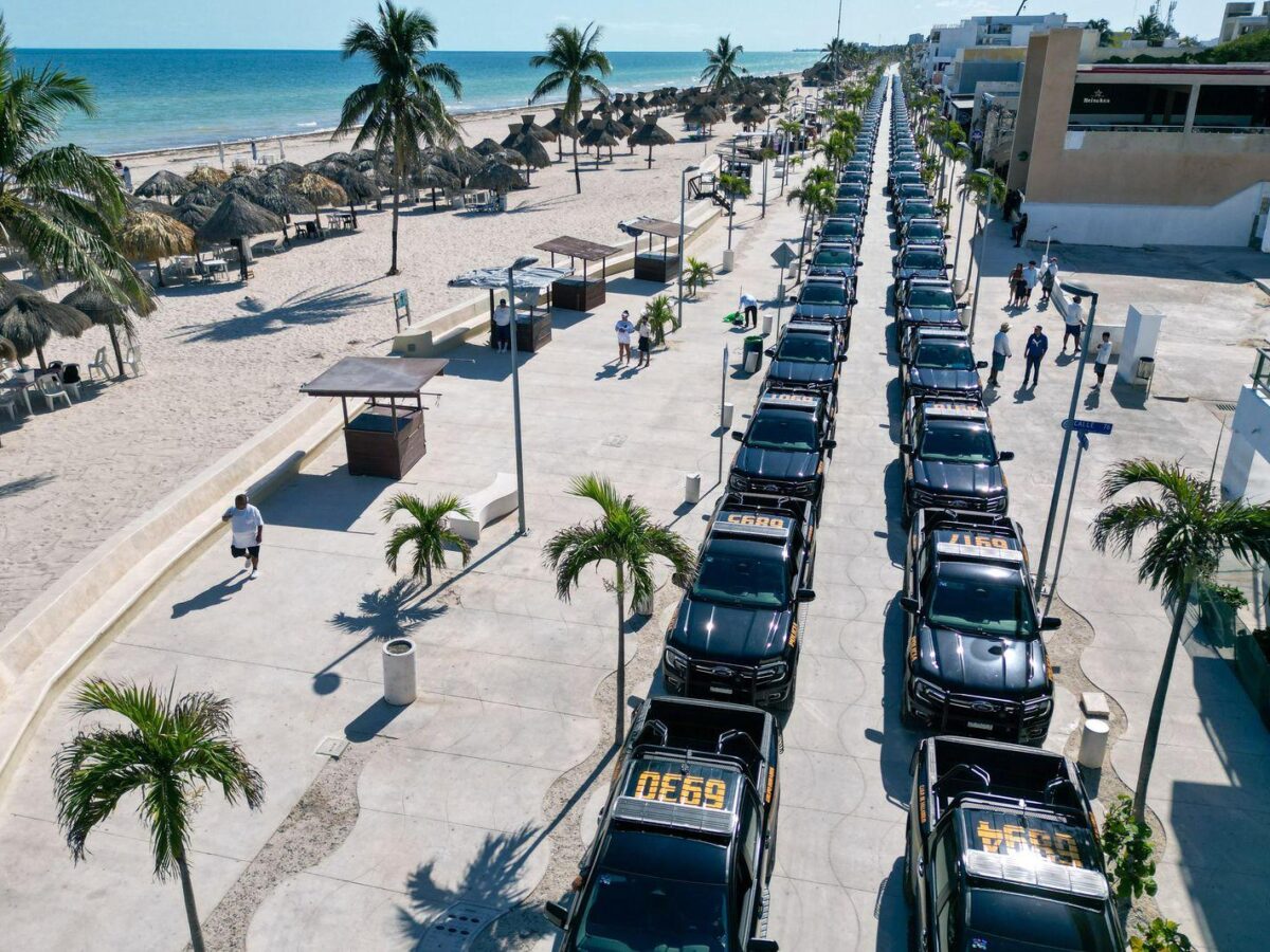 Yucatán refuerza seguridad para Semana Santa 2025 con nuevas unidades para la SSP, operativos en playas, carreteras y zonas turísticas.