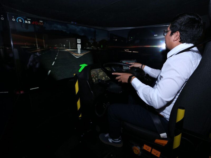 Yucatán capacita a operadores con simuladores de transporte público únicos en México, elevando la calidad y seguridad del servicio Va y Ven.