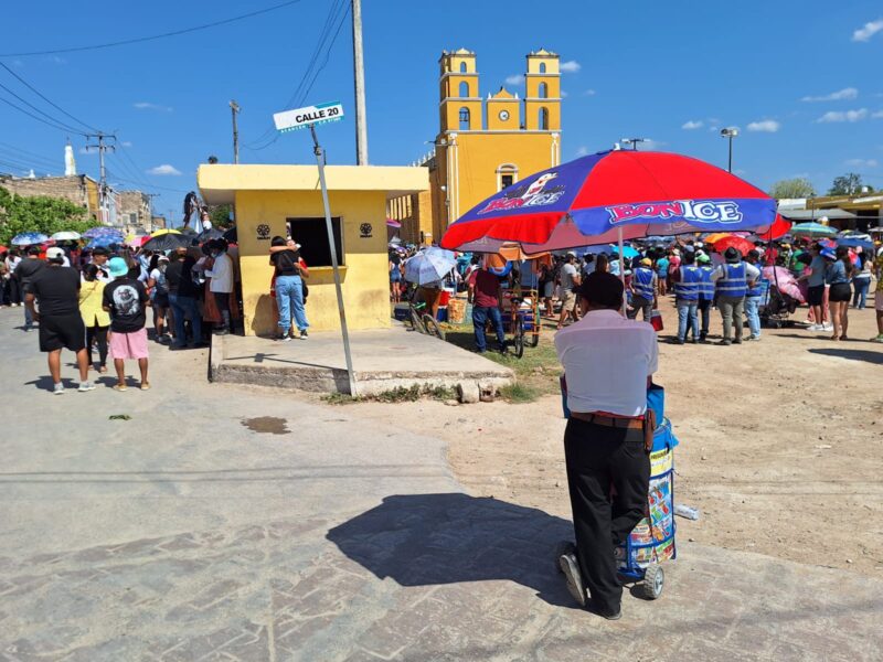 El Viacrucis viviente de Acanceh reunió a miles y dejó una derrama económica significativa para comercios y vendedores locales.