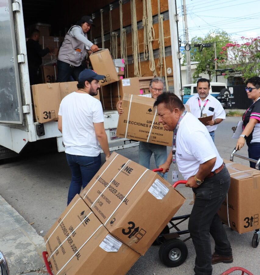 Ya llegó el material electoral para elecciones del 1 de junio en Yucatán. Consulta candidatos en “Conóceles, Practica y Ubica” del INE.
