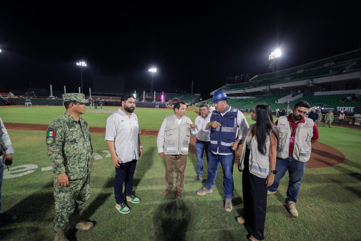Supervisan remodelación del Estadio Kukulcán en Mérida; contará con nuevas instalaciones previo a su reapertura en la temporada 2025.**