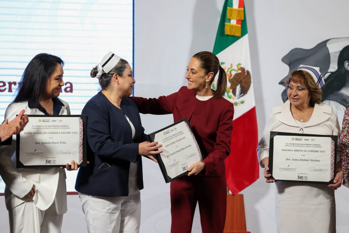 Día Internacional de la Enfermería 2025: homenaje global al trabajo de enfermeros y enfermeras, fundamentales en la atención a la salud.