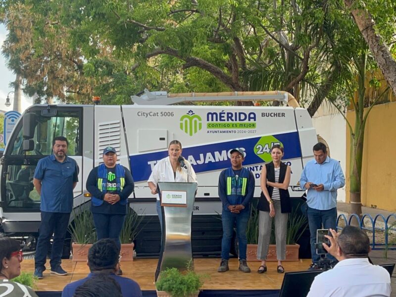 Cecilia Patrón presenta 12 nuevas unidades de limpieza para Mérida, con inversión de 35 mdp para reforzar el programa Prolim.