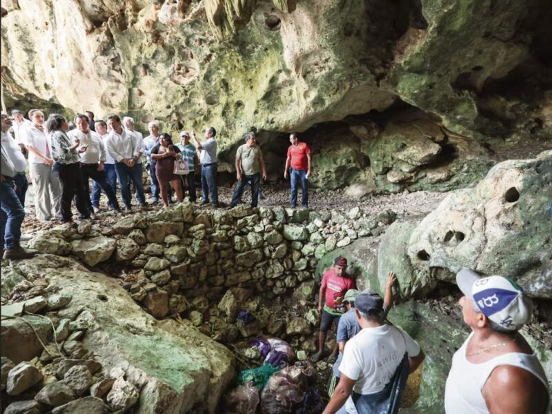 La limpieza de cenotes en Yucatán retiró 390 kg de basura en Sanahcat como parte de una estrategia para conservar estos cuerpos de agua.