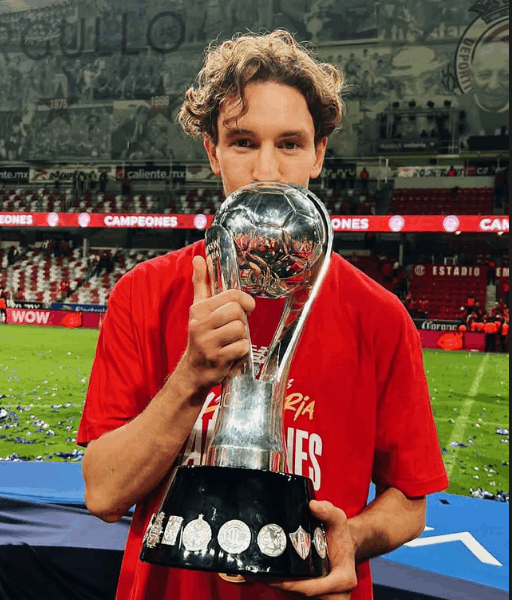 Marcel Ruiz campeón con Toluca tras vencer al América. El yucateco fue pieza clave en la final y ya es un referente del fútbol nacional.