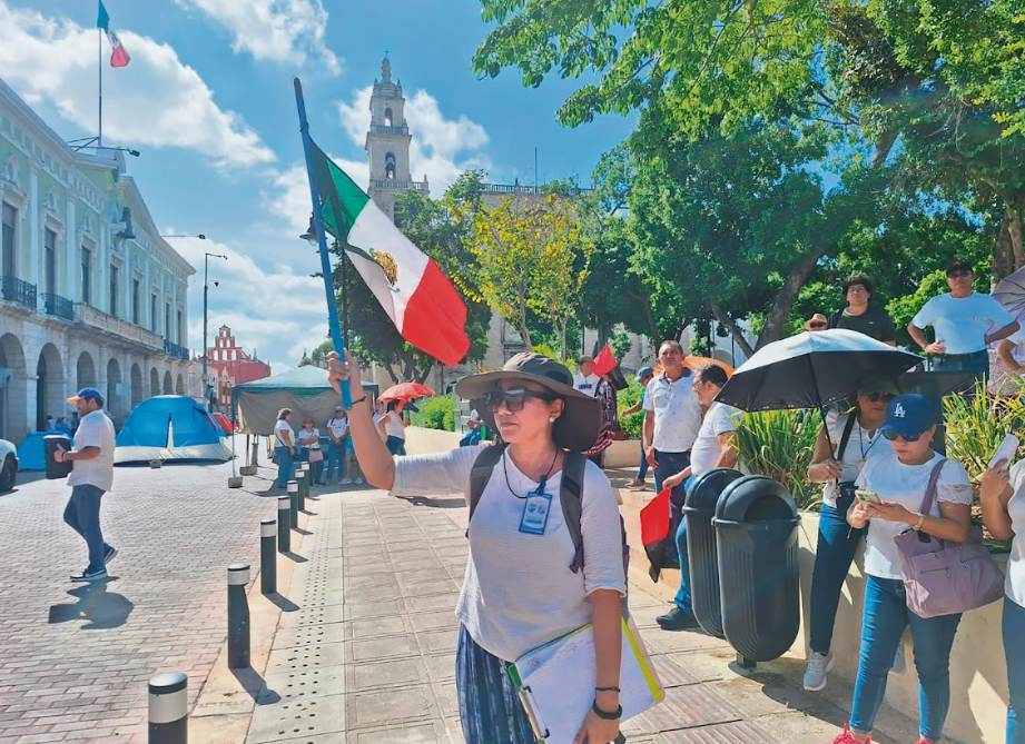 Docentes logran acuerdo tras salir a marchar a las calles