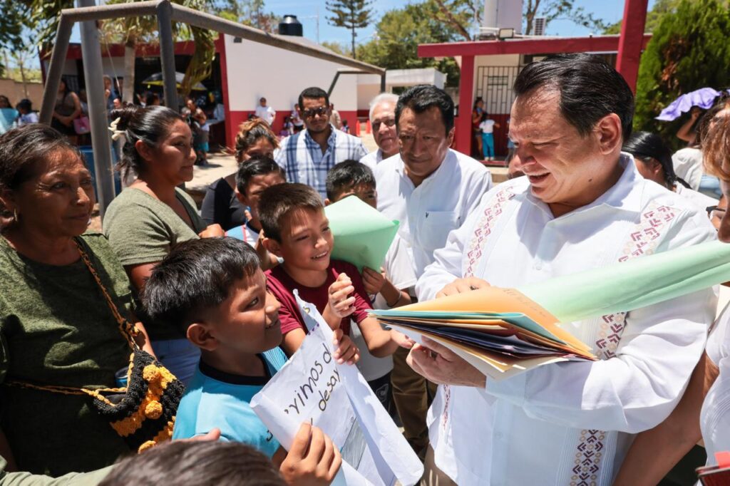Renacimiento Maya invierte más de 20 mdp en escuelas del sur de Mérida para mejorar la educación y combatir desigualdades.