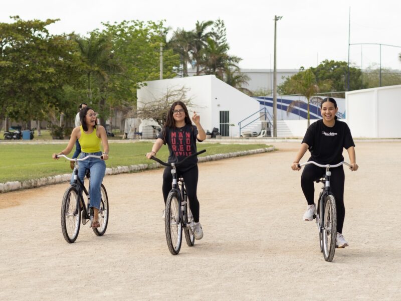 Fomentan movilidad más consciente y libre de violencia en Yucatán con educación vial y autocuidado para jóvenes universitarios.