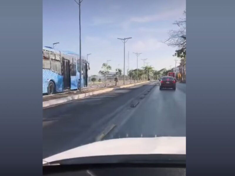 ATY sanciona Va y Ven que circulaba en sentido contrario