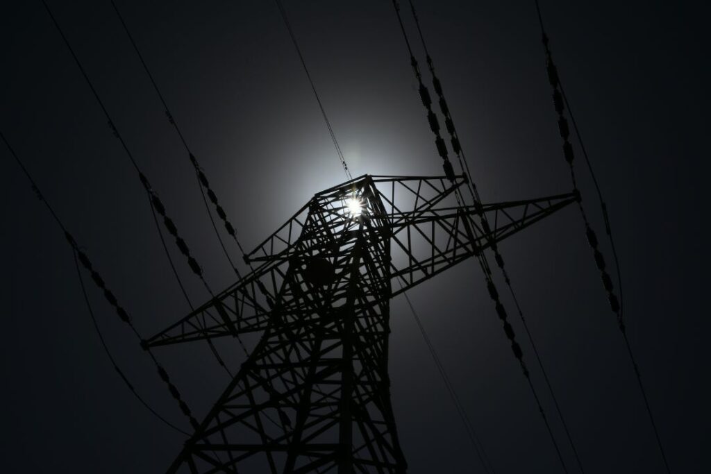 Robo de cables dejó sin energía a edificios y fraccionamientos: CFE