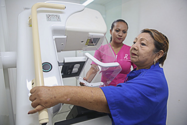 Mastografías gratuitas en Mérida permiten prevenir el cáncer de mama mediante detección temprana y campañas de sensibilización.