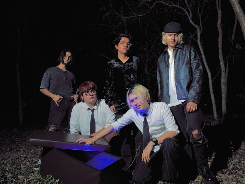 Princesa Cereza regresa con Uno Dos Tres, un sencillo que marca su renacer musical con honestidad, emoción y autenticidad.