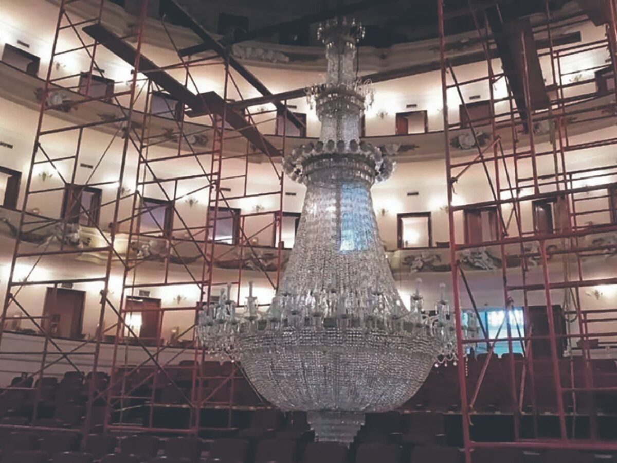 La restauración del Teatro Peón Contreras se alarga hasta finales de 2026, informa la titular de Sedeculta, Patricia Martín Briceño.