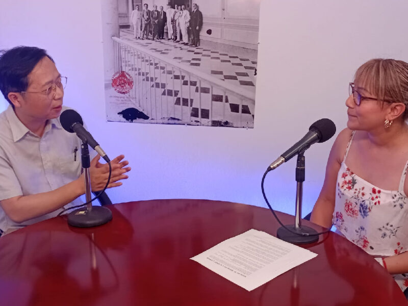 Wang Jie visita la UADY y graba documental sobre el cráter de Chicxulub junto a la UNAM para divulgar ciencia y cultura.