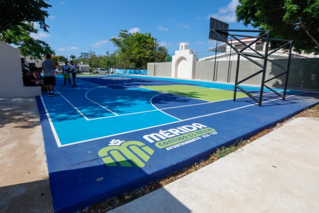 Cecilia Patrón inaugura el renovado parque de Villas La Hacienda