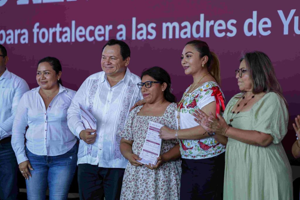 Visitados los 106 municipio de Yucatán para registro "Mujeres Renacimiento"