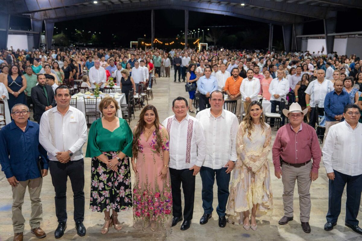 Gobernador reafirma su compromiso con el magisterio yucateco y promete fortalecer la educación en Yucatán con diálogo constante.
