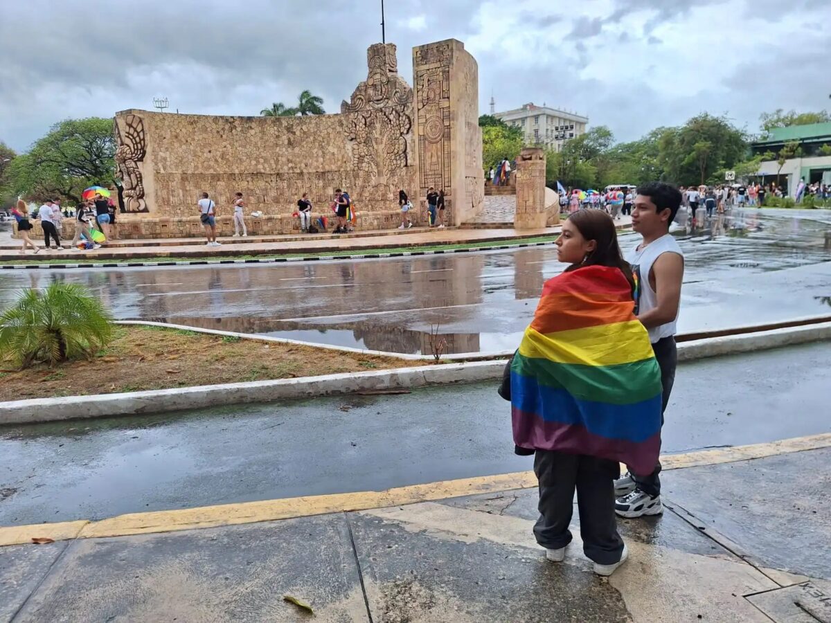 El 17 de mayo se conmemora el Día contra la homofobia, la transfobia y la bifobia, visibilizando la lucha por los derechos LGBTIQ+.