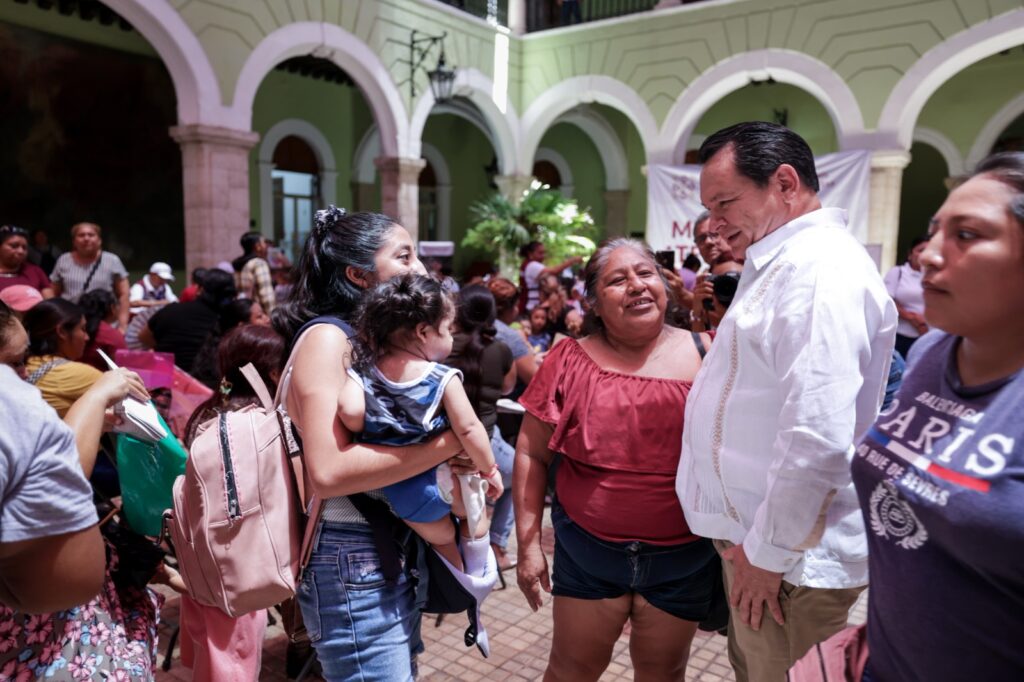 El Gobierno atiende a más de 13 mil madres autónomas en Yucatán con apoyos económicos del programa Mujeres Renacimiento.