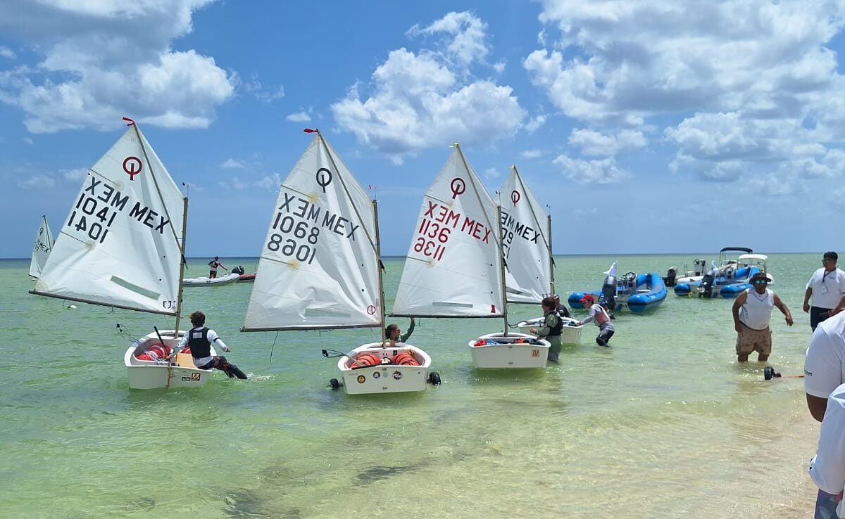 Con entrega de embarcaciones, inicia en Yucatán los Juegos Conade 2025 para atletas de alto rendimiento en vela y más disciplinas.