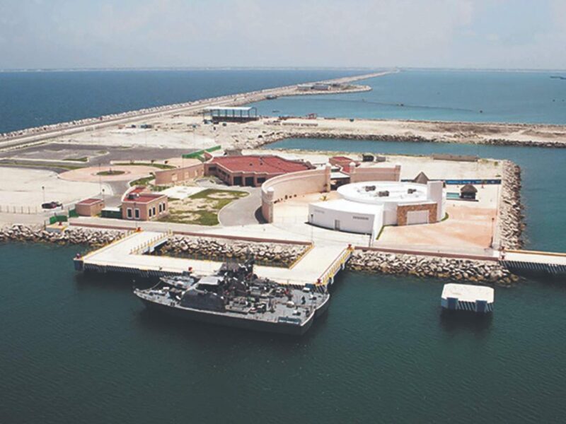 Inversiones millonarias impulsan el desarrollo logístico en Yucatán, destacando el nuevo ramal del Tren Maya y la expansión del puerto.