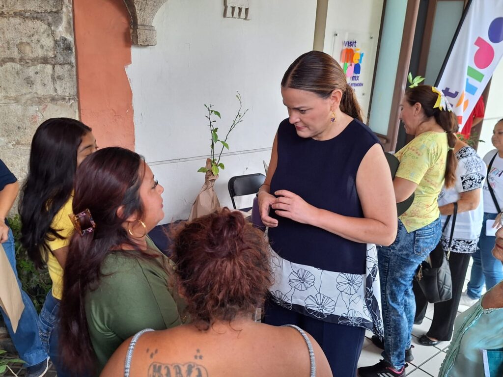Cecilia Patrón impulsa regularización y servicios para asentamientos del sur de Mérida en su programa Miércoles Ciudadano.