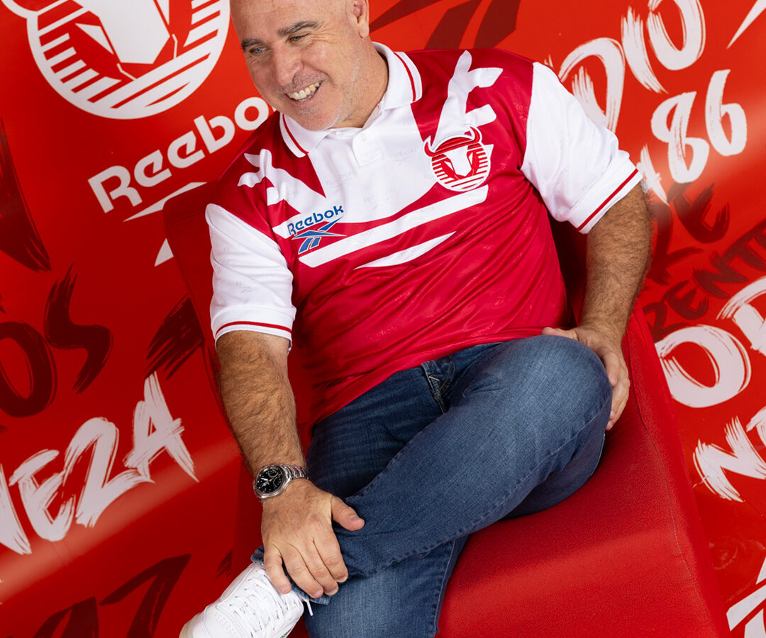 Reebok lanza la playera de Toros Neza 1997 por $1,997. Es una edición limitada que revive la historia irreverente del fútbol mexicano.