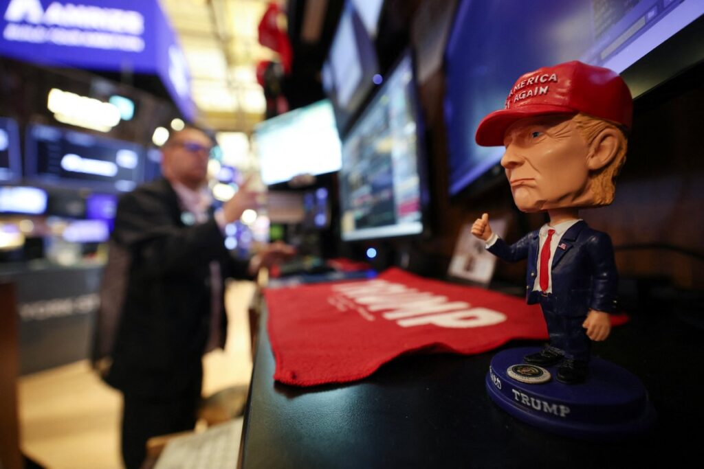 Wall Street termina al alza con nuevos récords