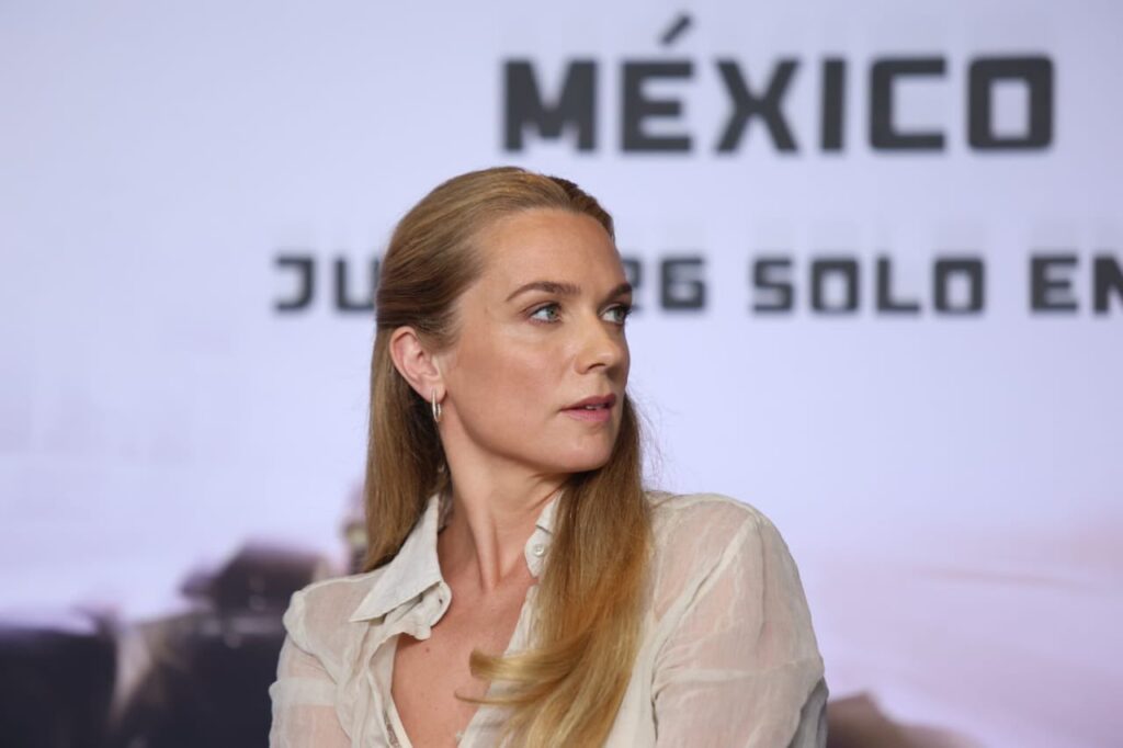 Brad Pitt llega a CDMX a presentar F1: La Película