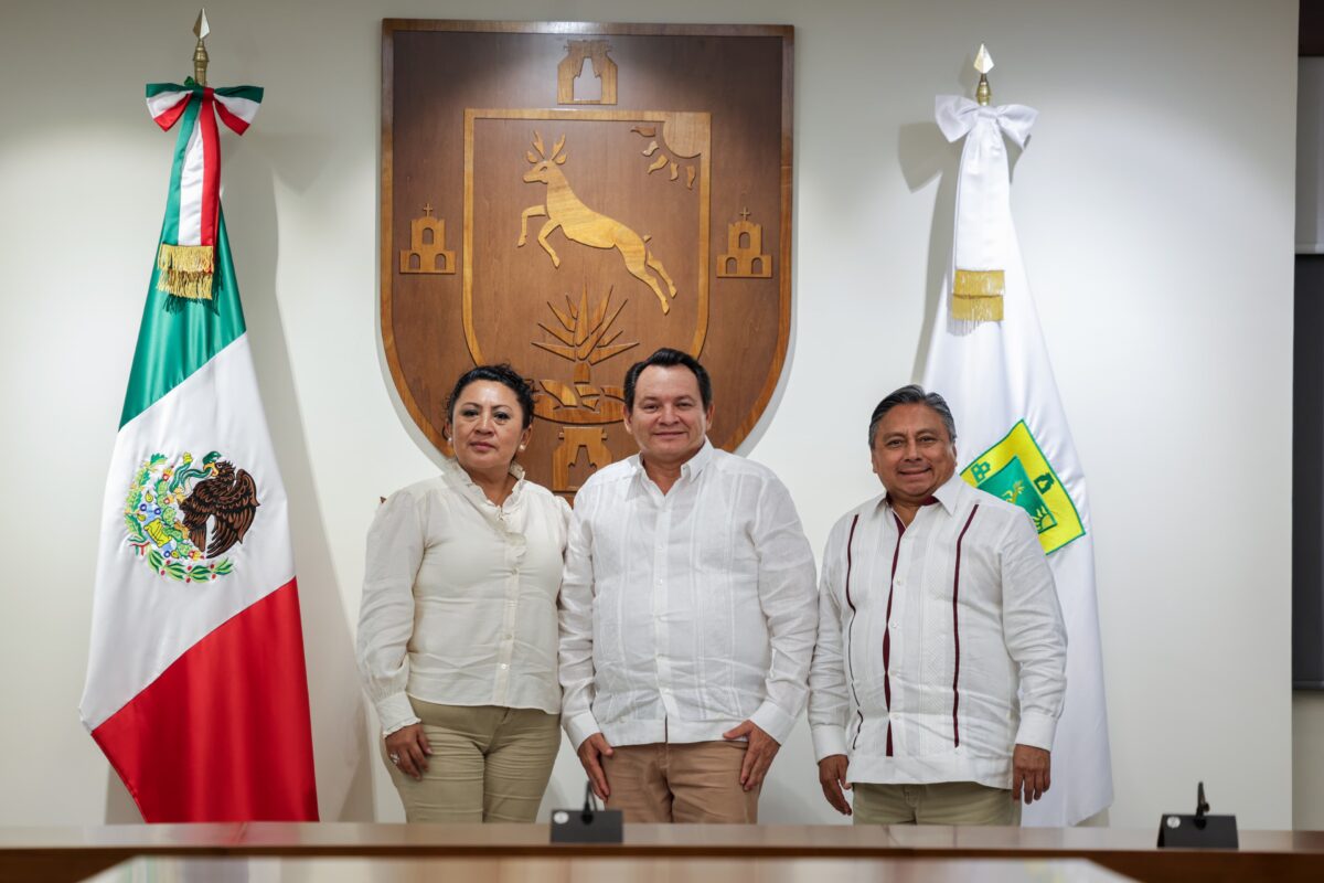 Morena Yucatán respalda a Joaquín Díaz Mena por acuerdo con CNTE y destaca avances del diálogo por la transformación educativa.