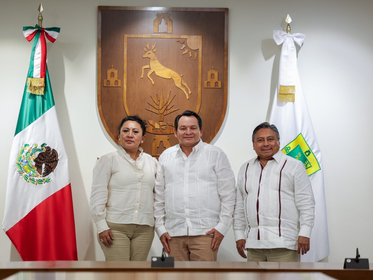 Morena Yucatán respalda a Joaquín Díaz Mena por acuerdo con CNTE y destaca avances del diálogo por la transformación educativa.