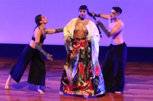 Sedeculta y UTM celebran la diversidad sexual en Mérida con la pasarela “Súusut iik’”, homenaje textil al orgullo y la cultura maya queer.
