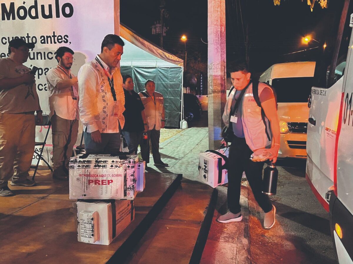INE Yucatán inicia el cómputo distrital 2024 con la recepción de paquetes electorales en los seis consejos distritales.