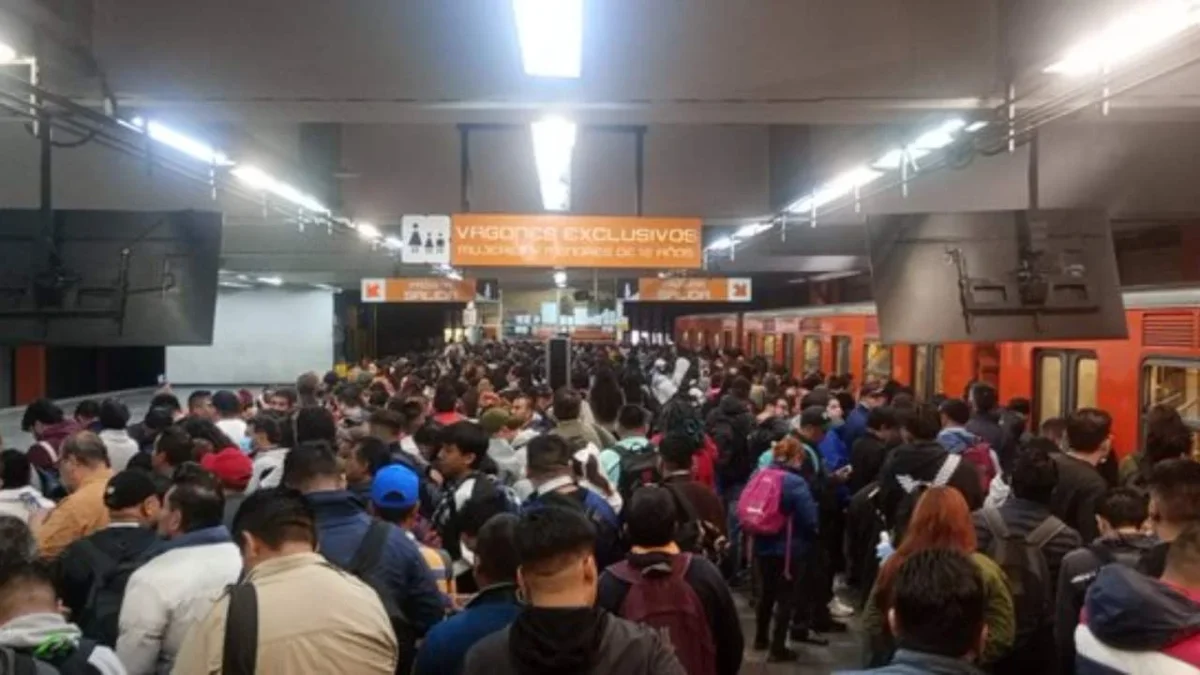 Colapso en Línea 7 del Metro CDMX provoca retrasos de hasta 30 minutos y aglomeraciones en andenes este 11 de junio.