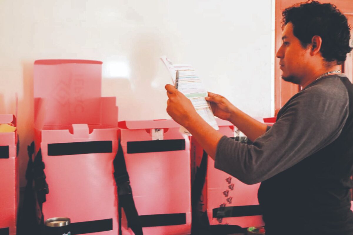 Elecciones judiciales en Yucatán generan contraste de opiniones entre diputados; acusan simulación y manipulación del voto.