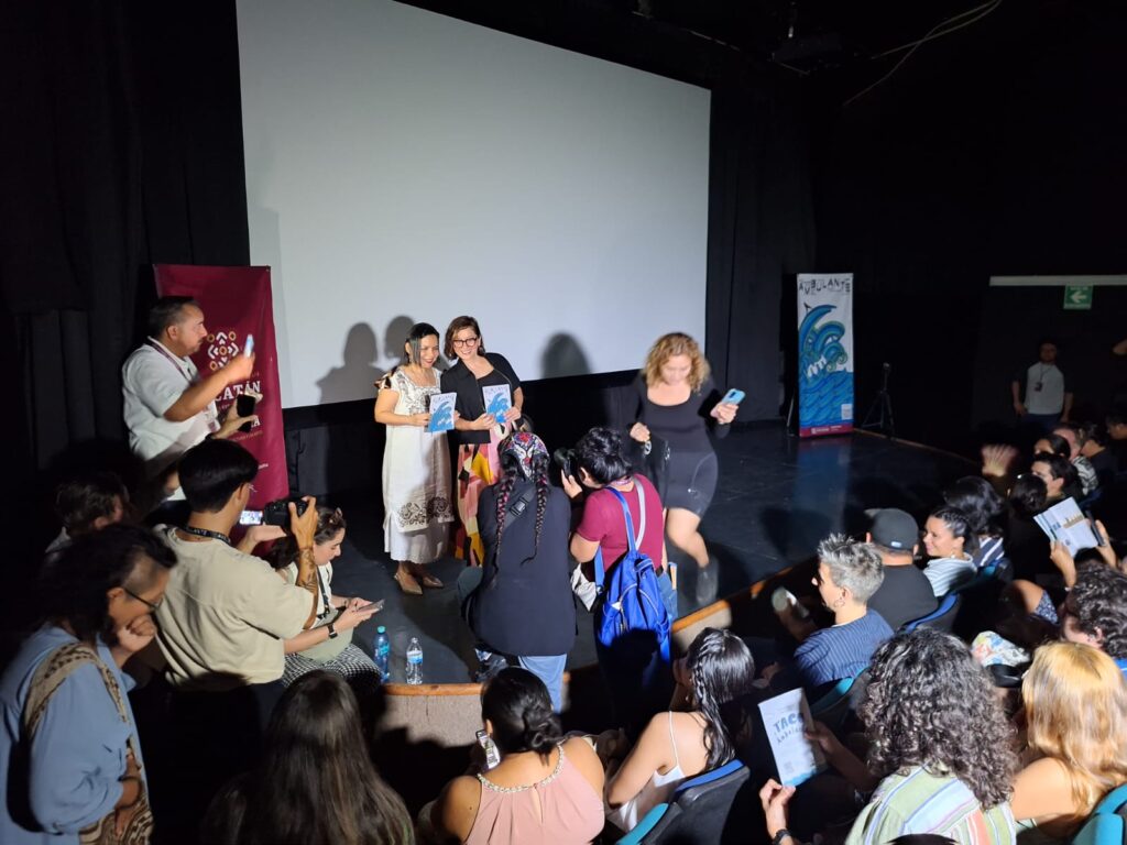 Falla eléctrica impide inauguración del ciclo Ambulante