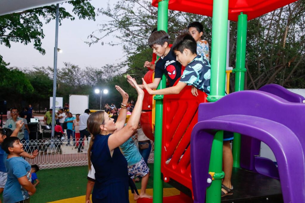 Cecilia Patrón entrega remodelación del Parque Anikabil