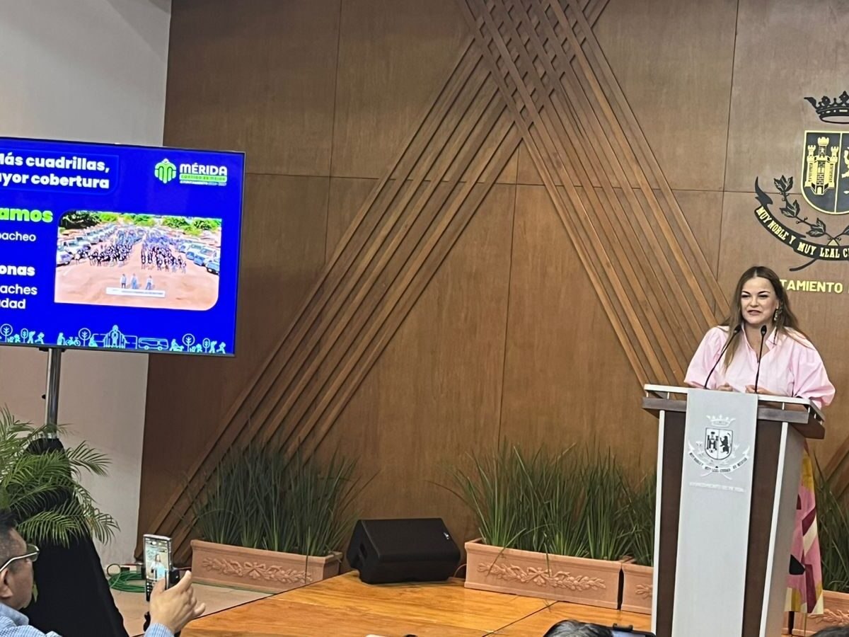 Mérida refuerza vigilancia y multas por tirar basura en la calle, advierte Cecilia Patrón; piden apoyo ciudadano para evitar inundaciones.