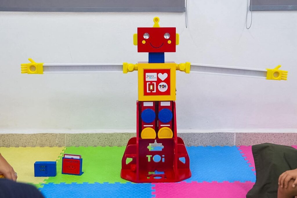 Ayuntamiento impulsa bienestar de la infancia con servicios gratuitos y de tecnología