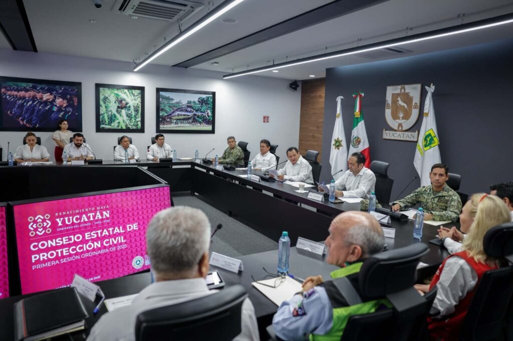 Apuestan por la prevención para enfrentar huracanes en Yucatán