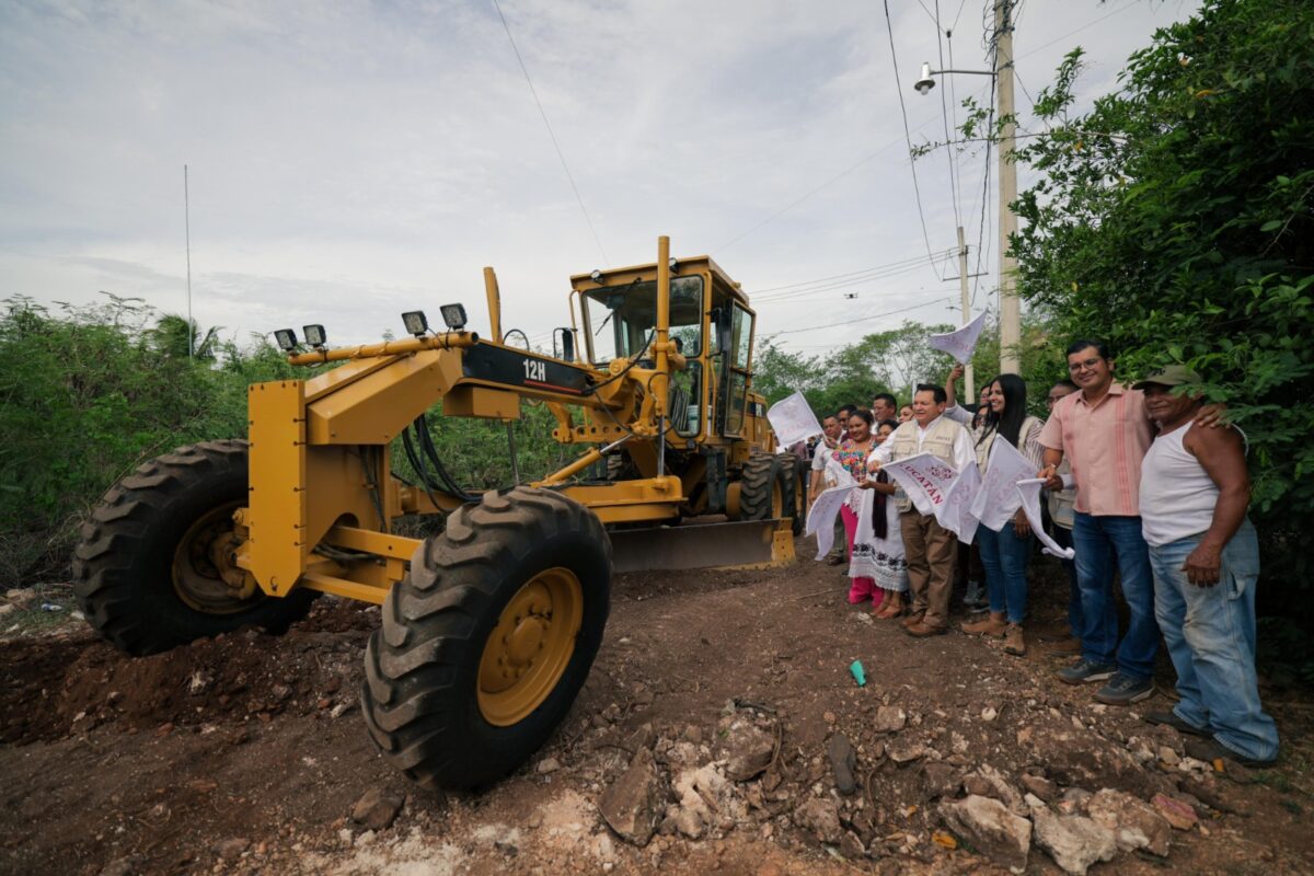 Mejoran la movilidad en Ticul con la construcción y rehabilitación de calles. Más de 7,800 habitantes serán beneficiados.