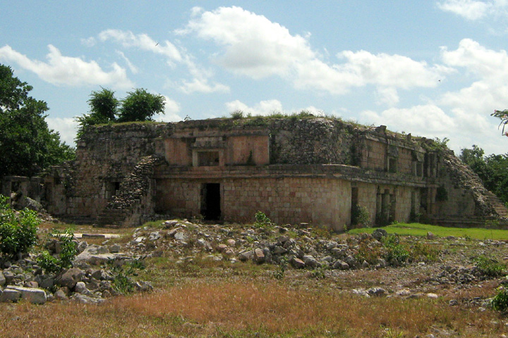 5 zonas arqueológicas poco conocidas de Yucatán