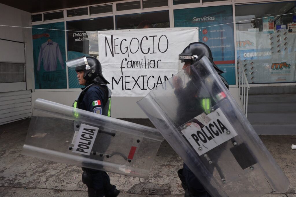 Saldo blanco durante Segunda Marcha contra la gentrificación en CDMX
