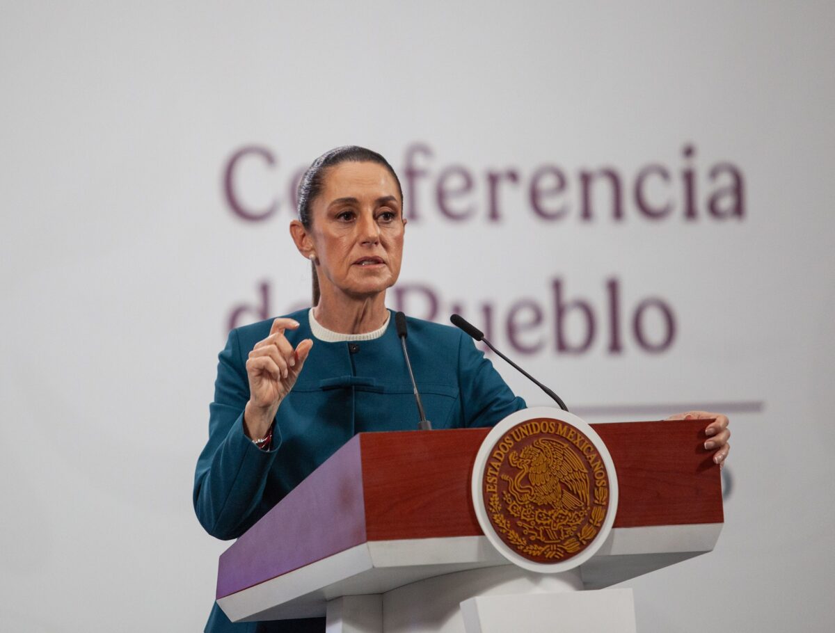 Claudia Sheinbaum reitera que el poder se ejerce con humildad tras polémicos viajes de funcionarios de la 4T a destinos de lujo.