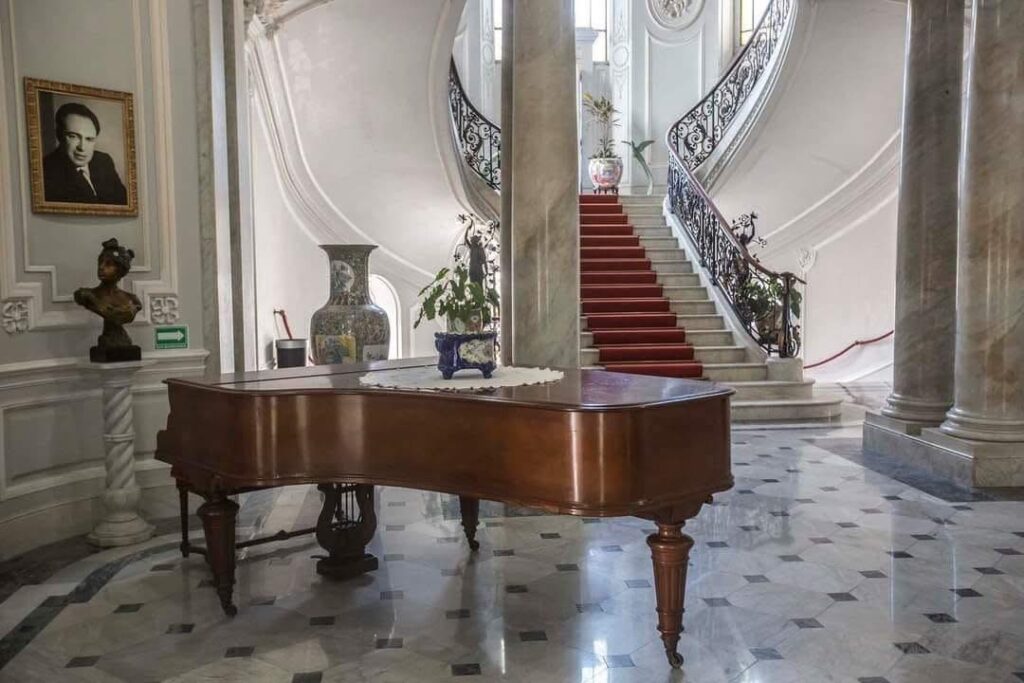 5 lugares que debes visitar en Paseo de Montejo